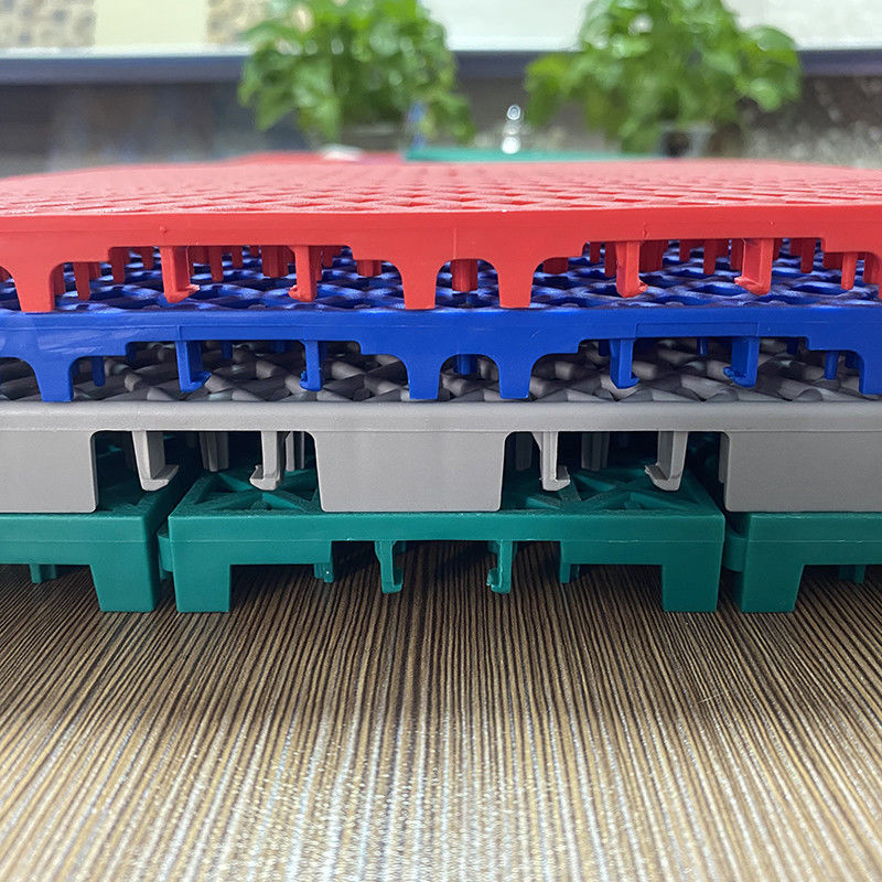 নীল পিপি ইন্টারলকিং স্পোর্টস ফ্লোরিং 3.5mm 4.5mm 6mm আউটডোর স্পোর্টস ইন্টারলকিং টাইলস